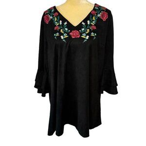 Umgee Women's Black M Floral‎ Dress Faux Suede Embroidered Boho Bohemian style